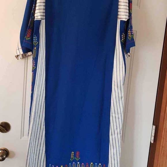 SOLD SOLD SOLD Blue Palestinian thobe - lightweight - Picture 3 of 5